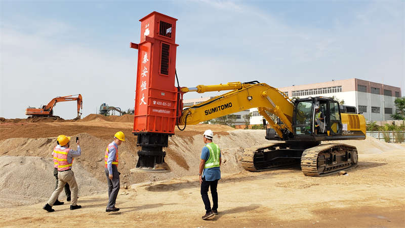 Hc84 Rapid Impact Compaction installed on Excavator Hc84 Rapid Impact Compaction installed on Excavator